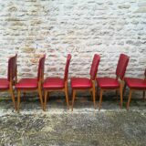 Chairs in red skaï