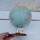 Globe terrestre Girard et Barrère socle bois
