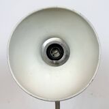 Beige industrial gooseneck table lamp, 1960s
