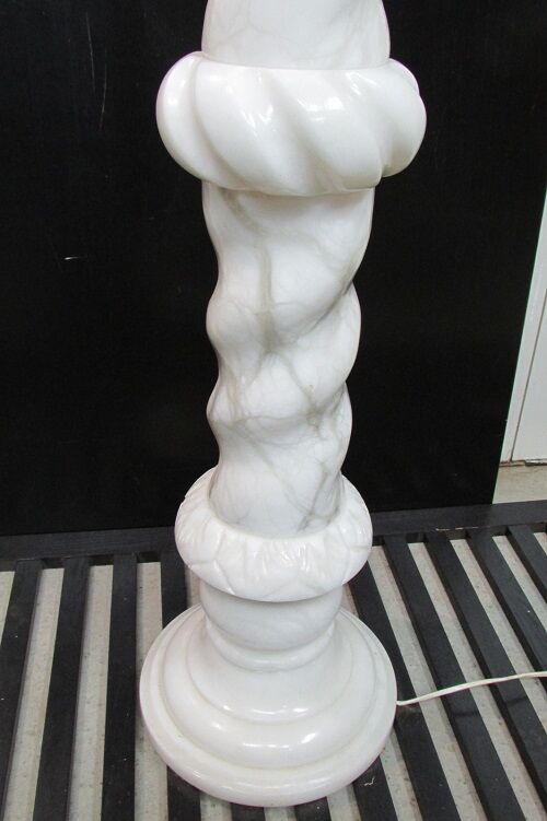 Column, illuminating marble harness