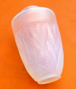 Opalescent glass vase in the shape of an urn Decoration of foliage and berries