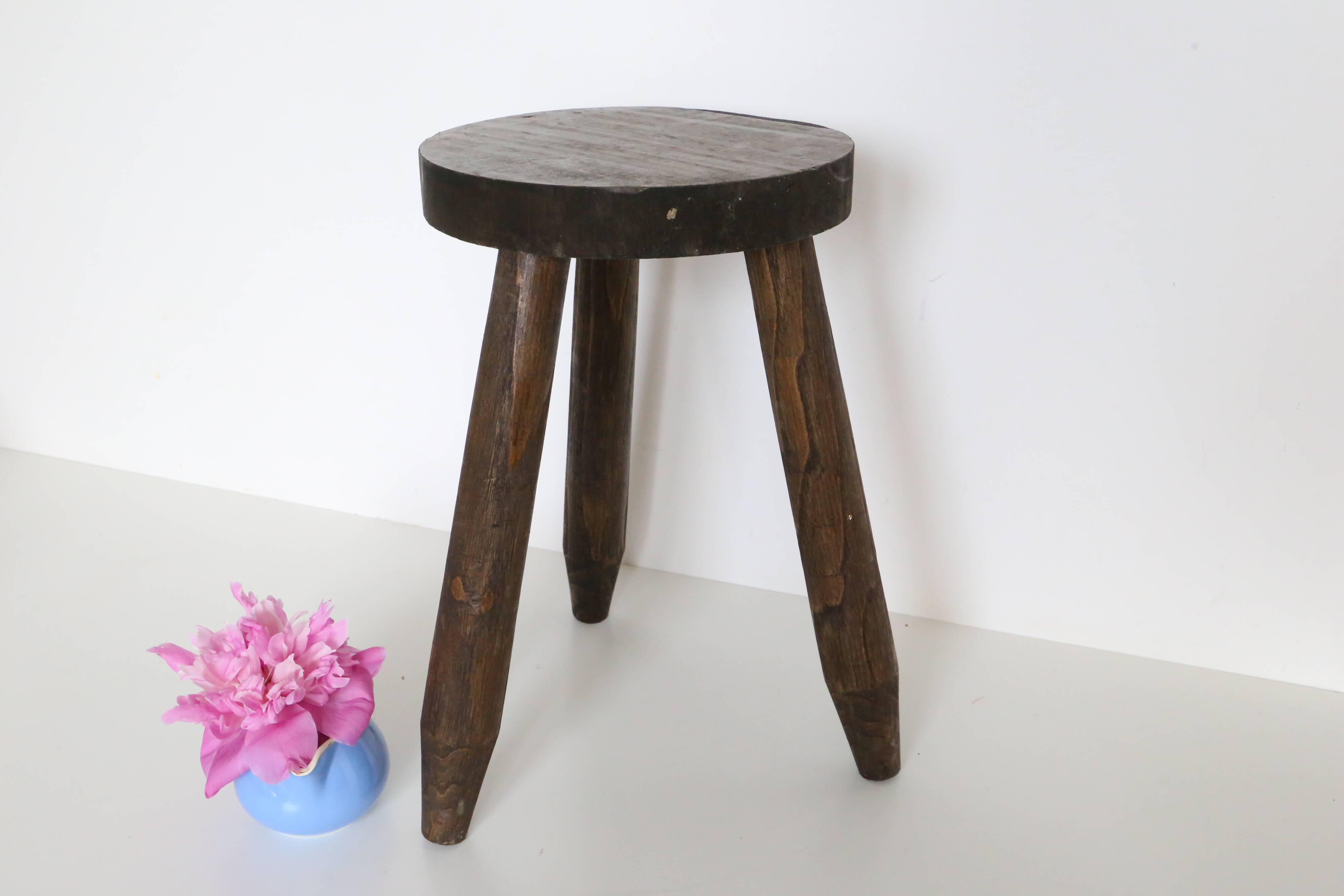 Farm tripod stool, rustic, vintage