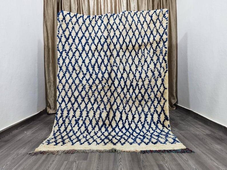 Traditional handmade Berber rug size 150 x 250 cm