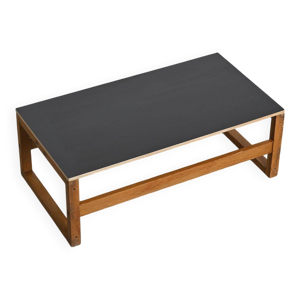 Table polyvalente par Pierre Guariche