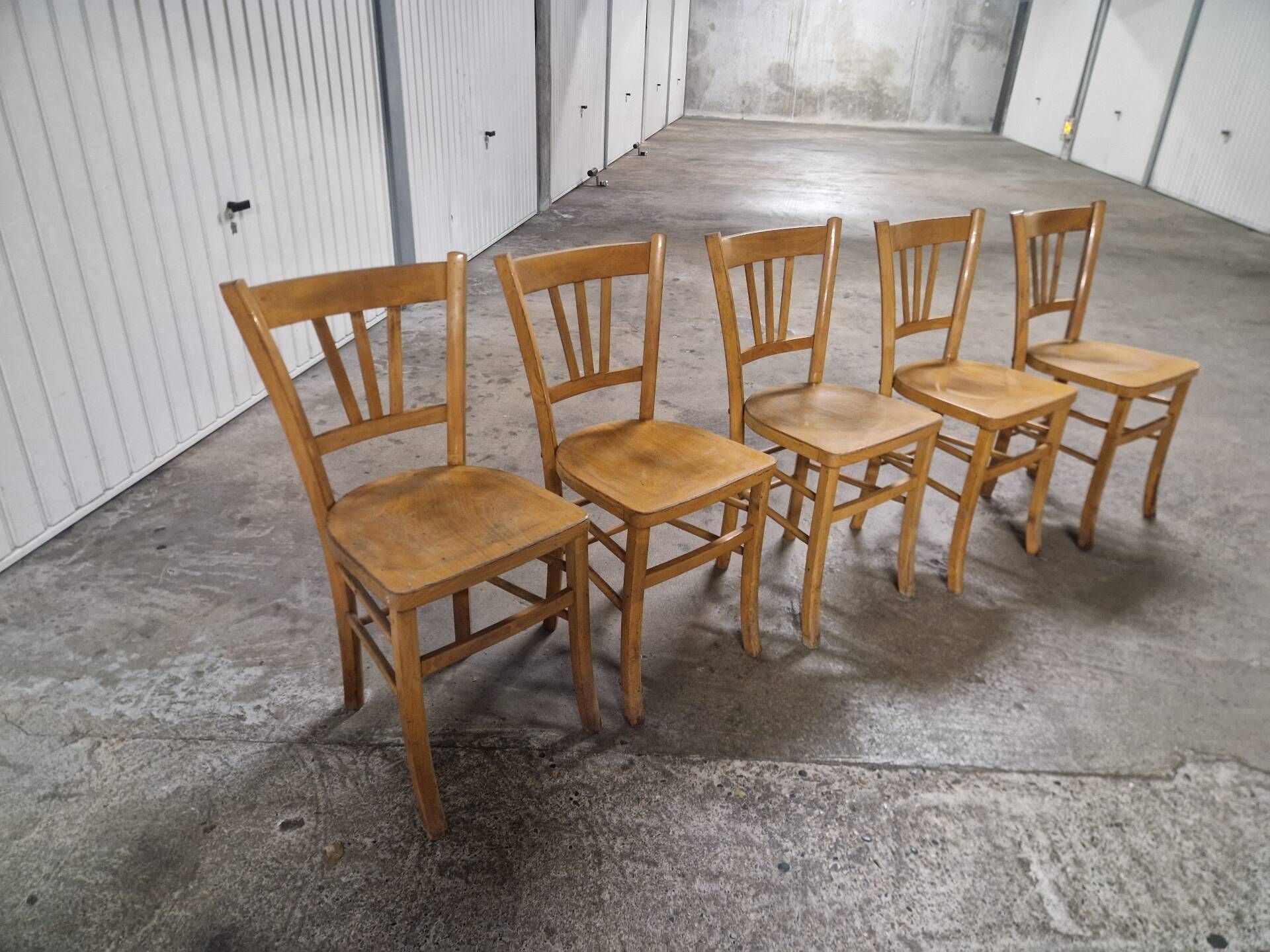 Lot de 5 chaises bistrot