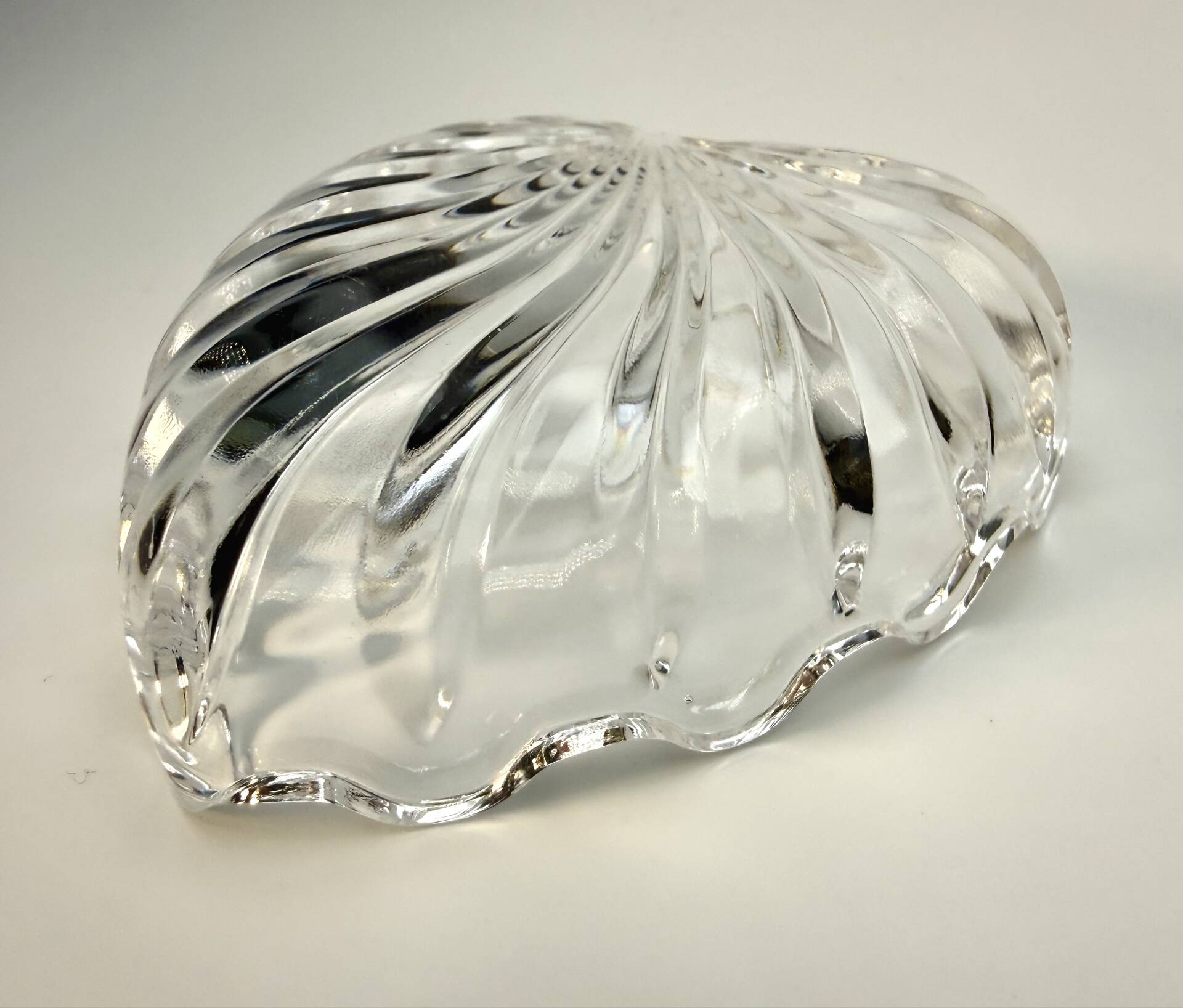 Small crystal shell-shaped dish – Key tray or jewellery holder