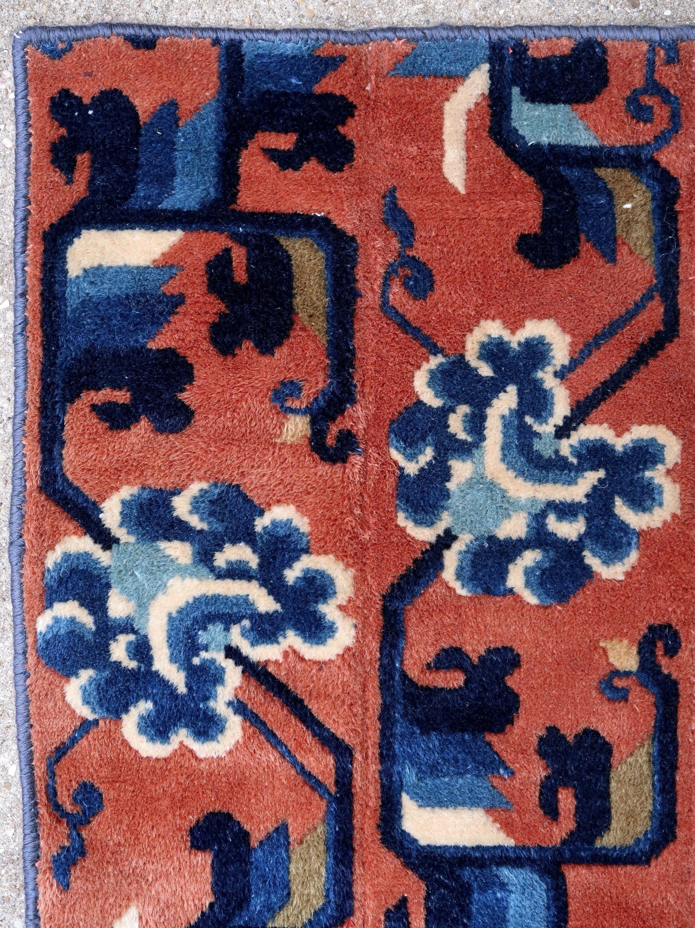 Chinese rug 1900 100 X 45 cm