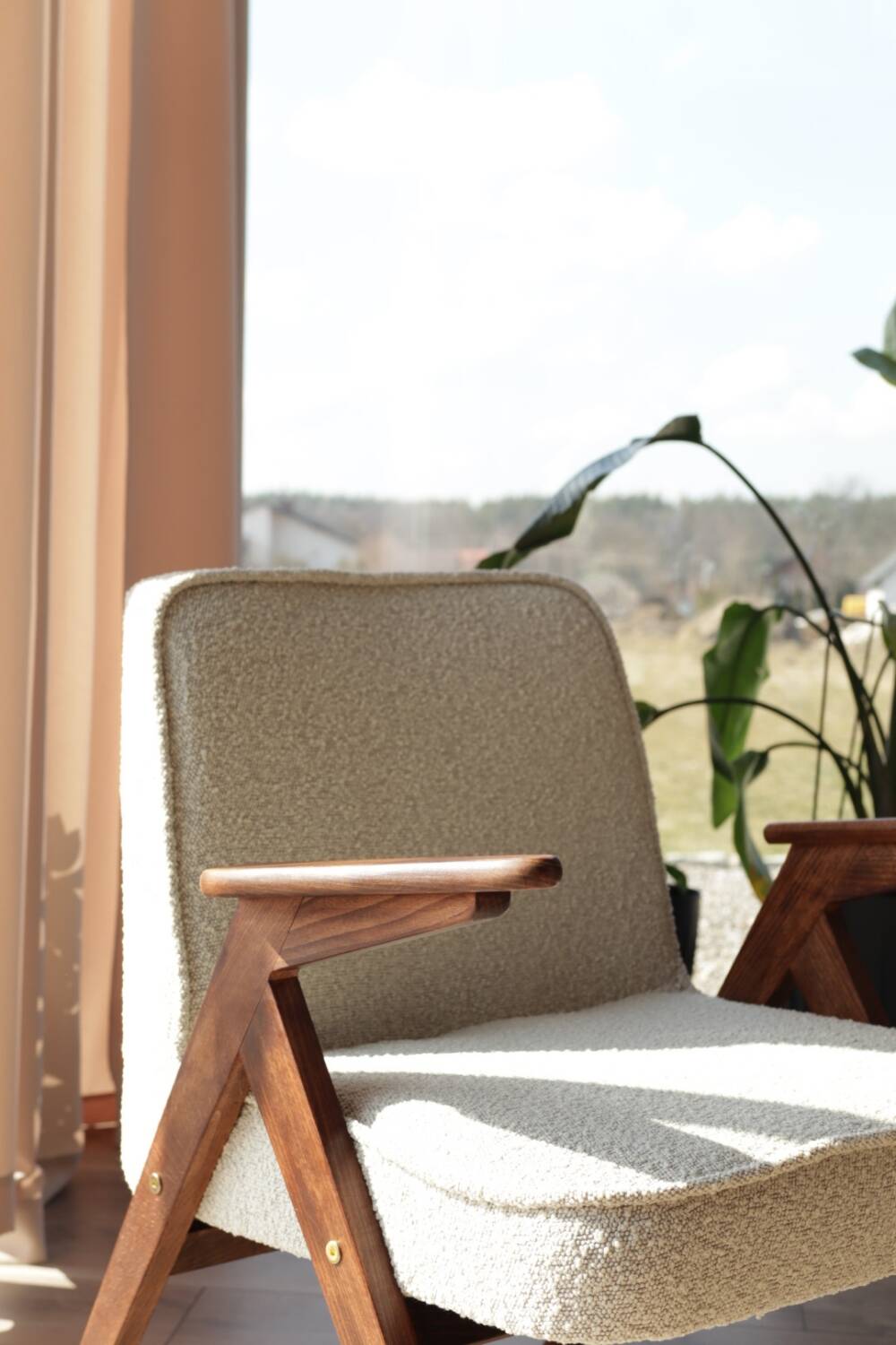 Off-white boucle Scandinavian armchair by Chierowski