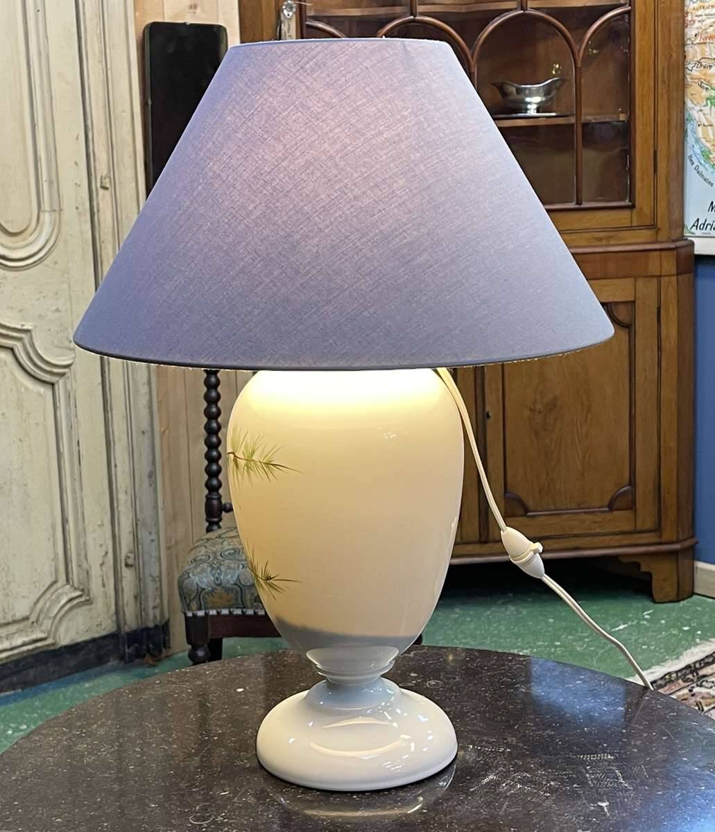 Napoleon III lamp in white opaline glass with bird decoration from the late 19th century