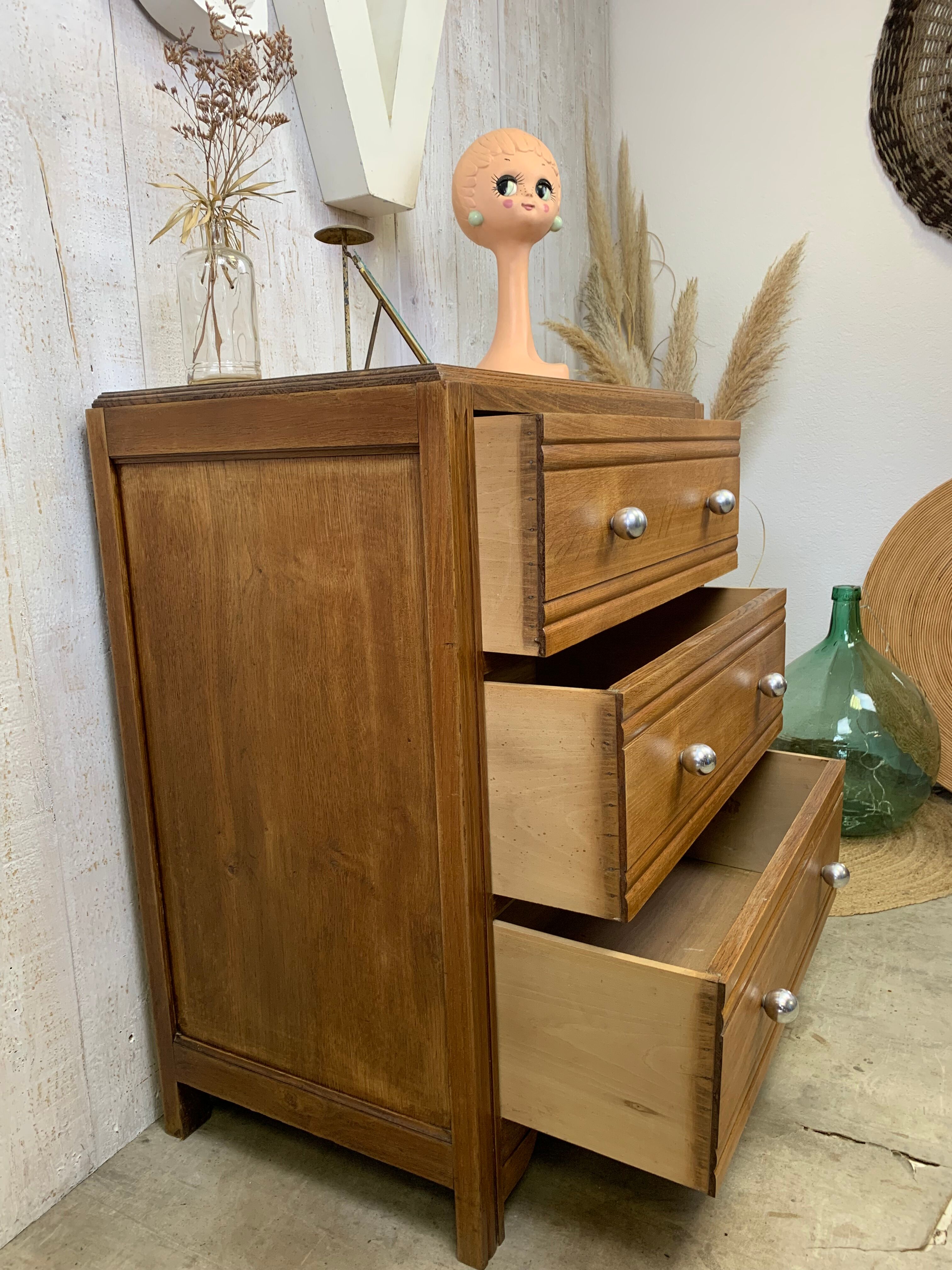 Chest of drawers from the 50s