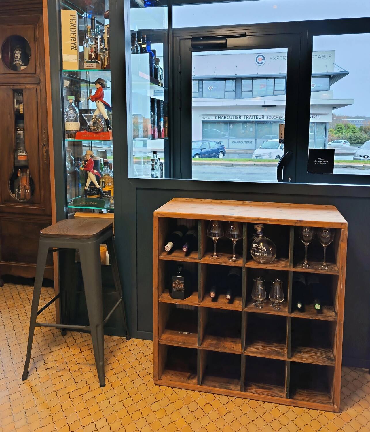 Tradesman's cabinet/locker