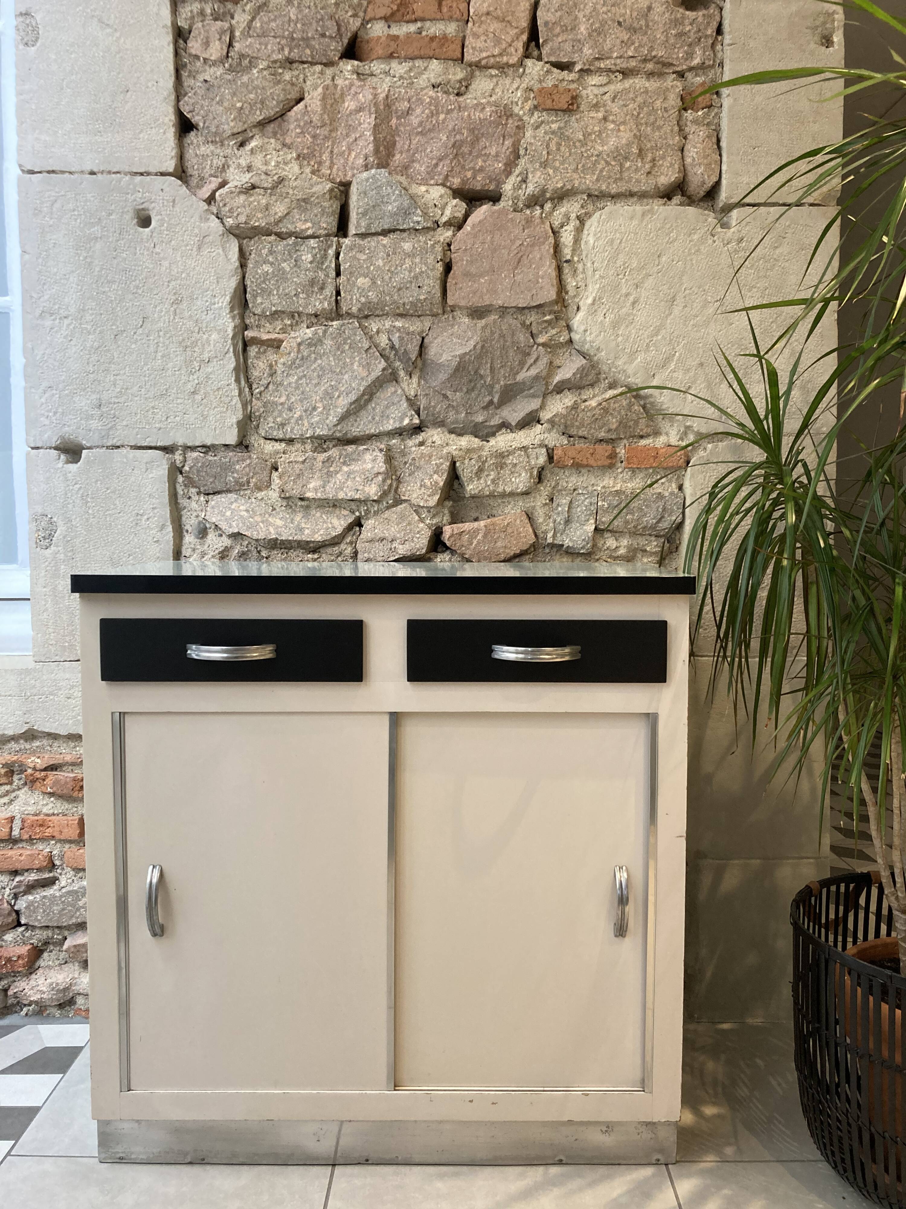 Sideboard sliding doors formica tray
