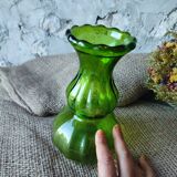 Vintage emerald green glass vase