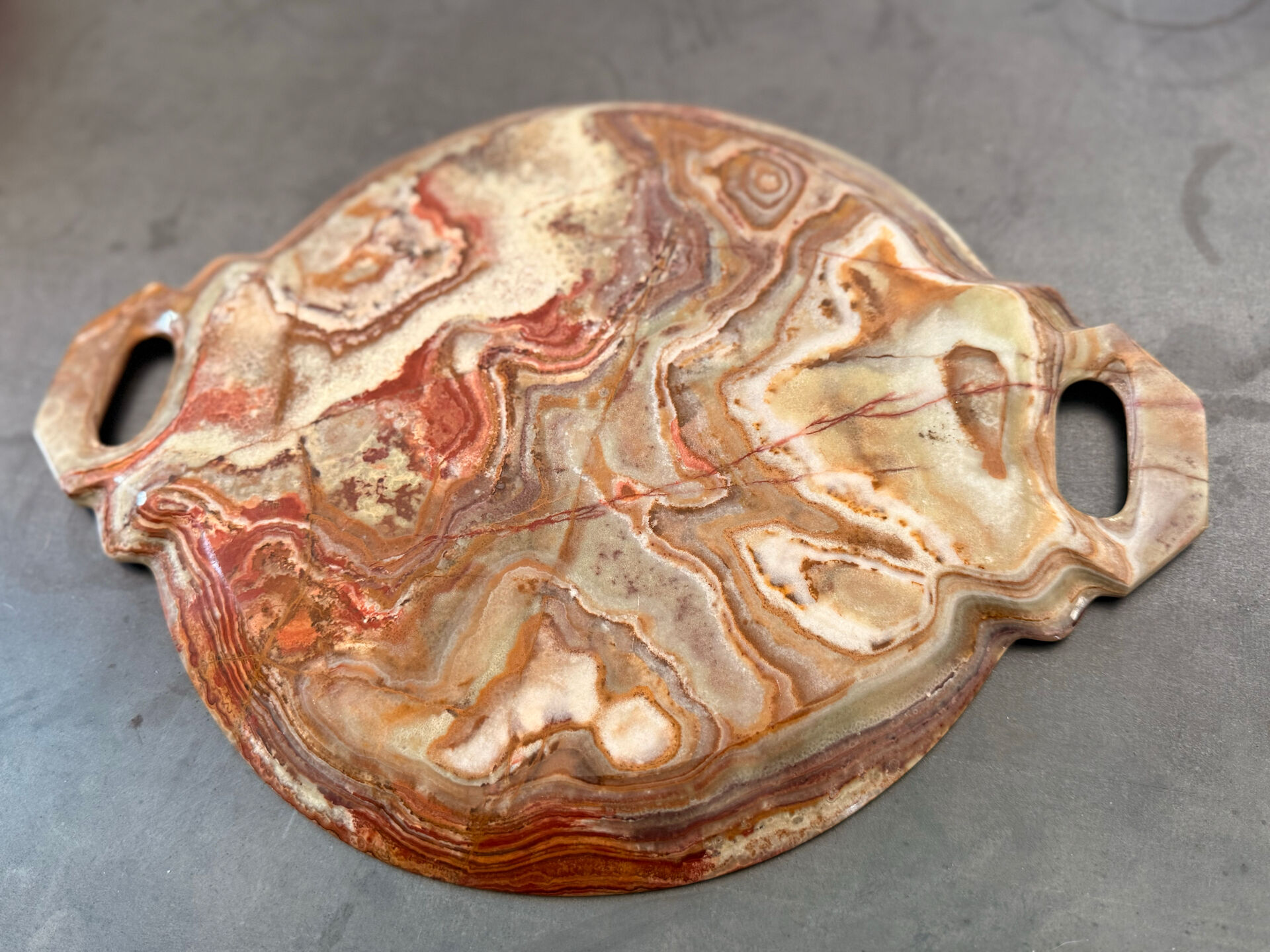 Genuine onyx plateau