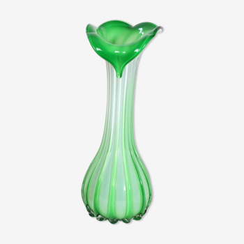 “JACK IN THE PULPIT” BLOWN GLASS VASE