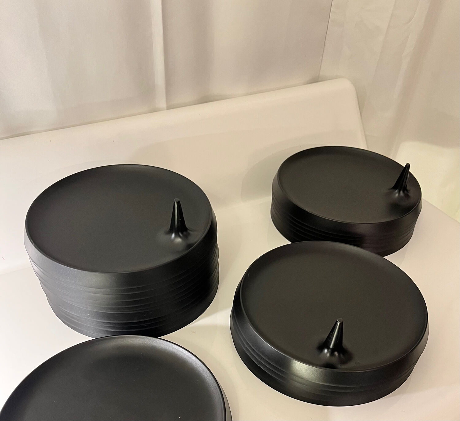 Philippe Starck for IPI - set of 20 plates - design - black