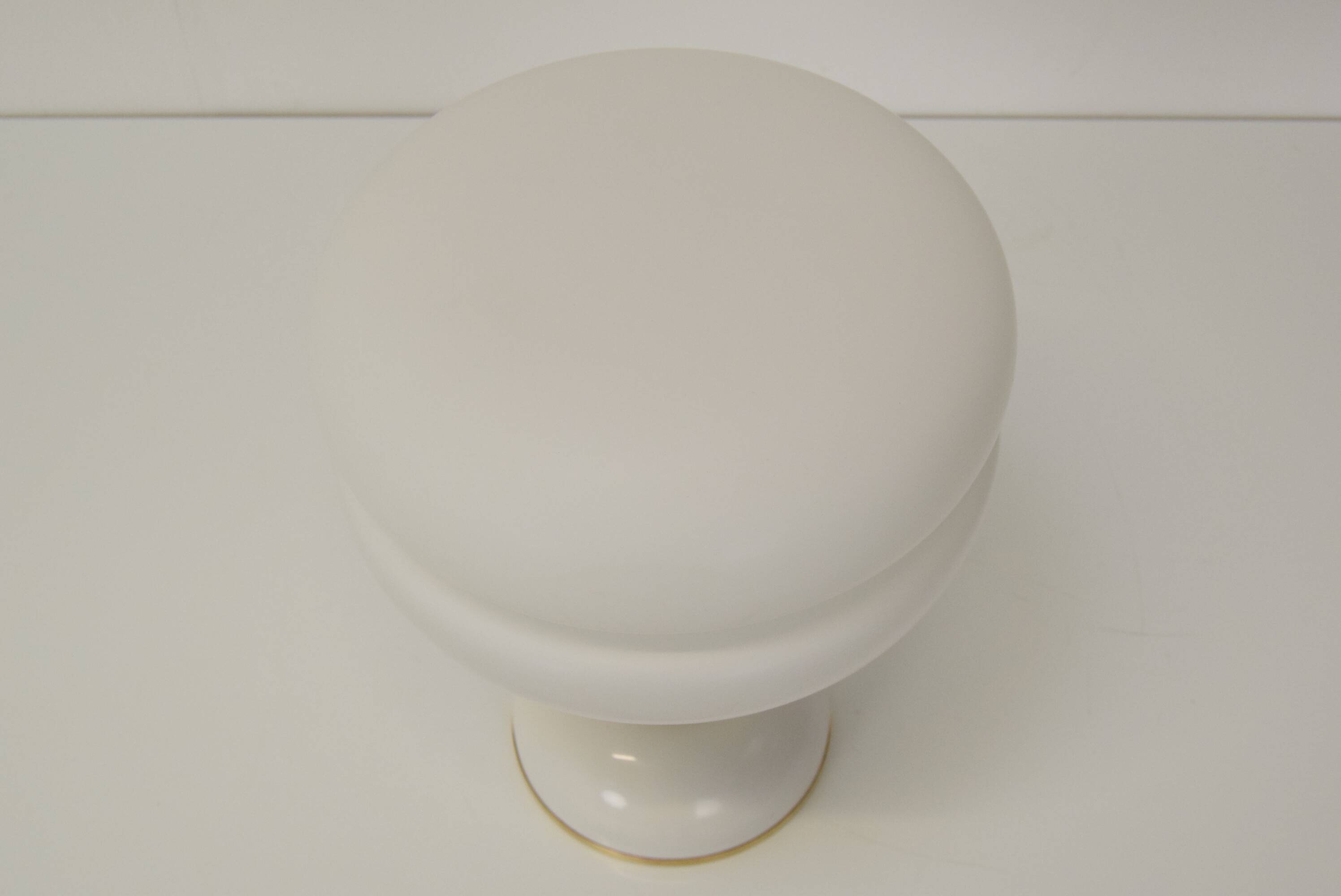 Lampe de table élégante/Napako, Tchécoslovaquie, années 1970.