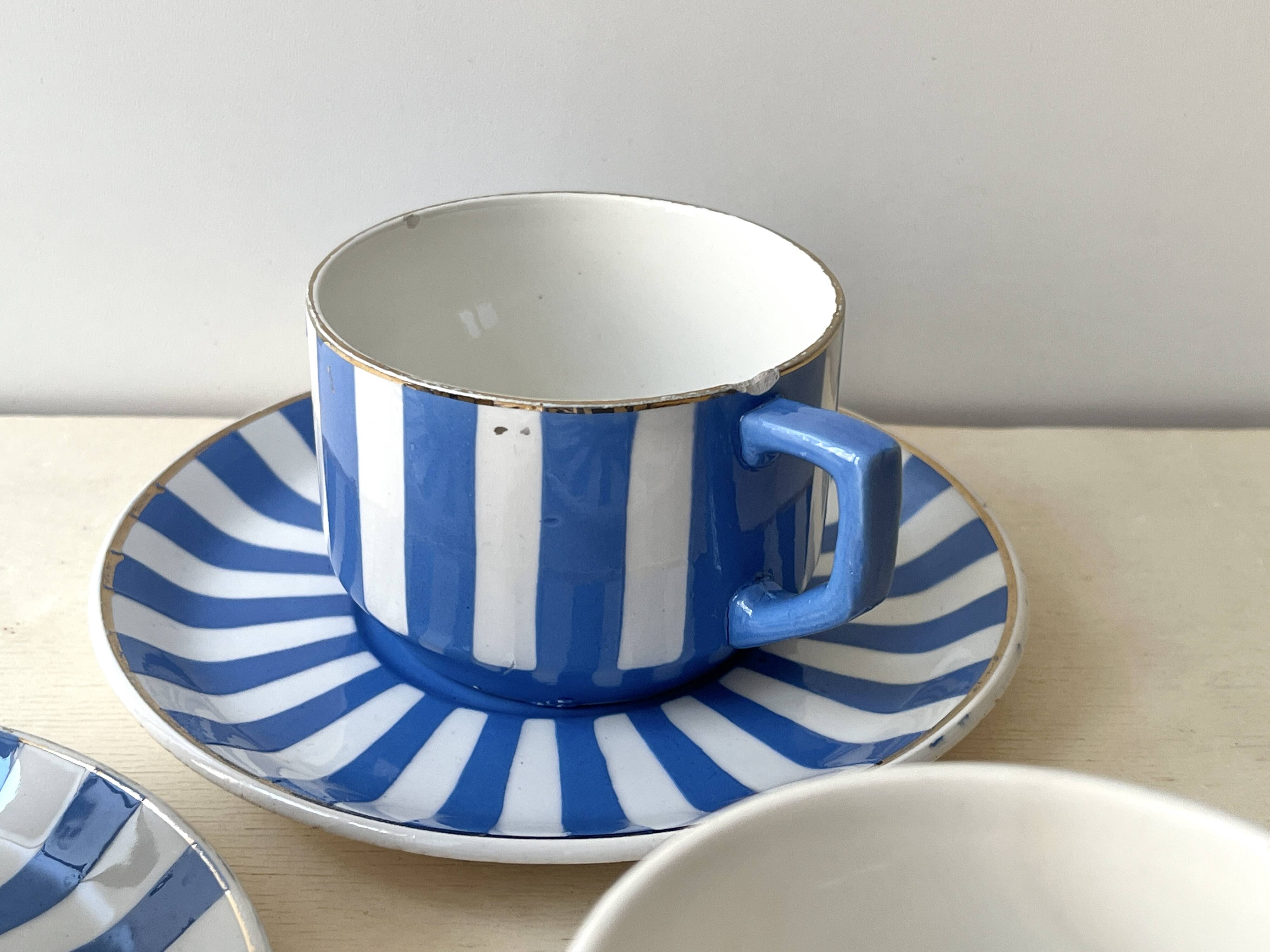 Set of 3 FOX TROTT coffee cups from Sarreguemines, 1930s, Art Deco service.