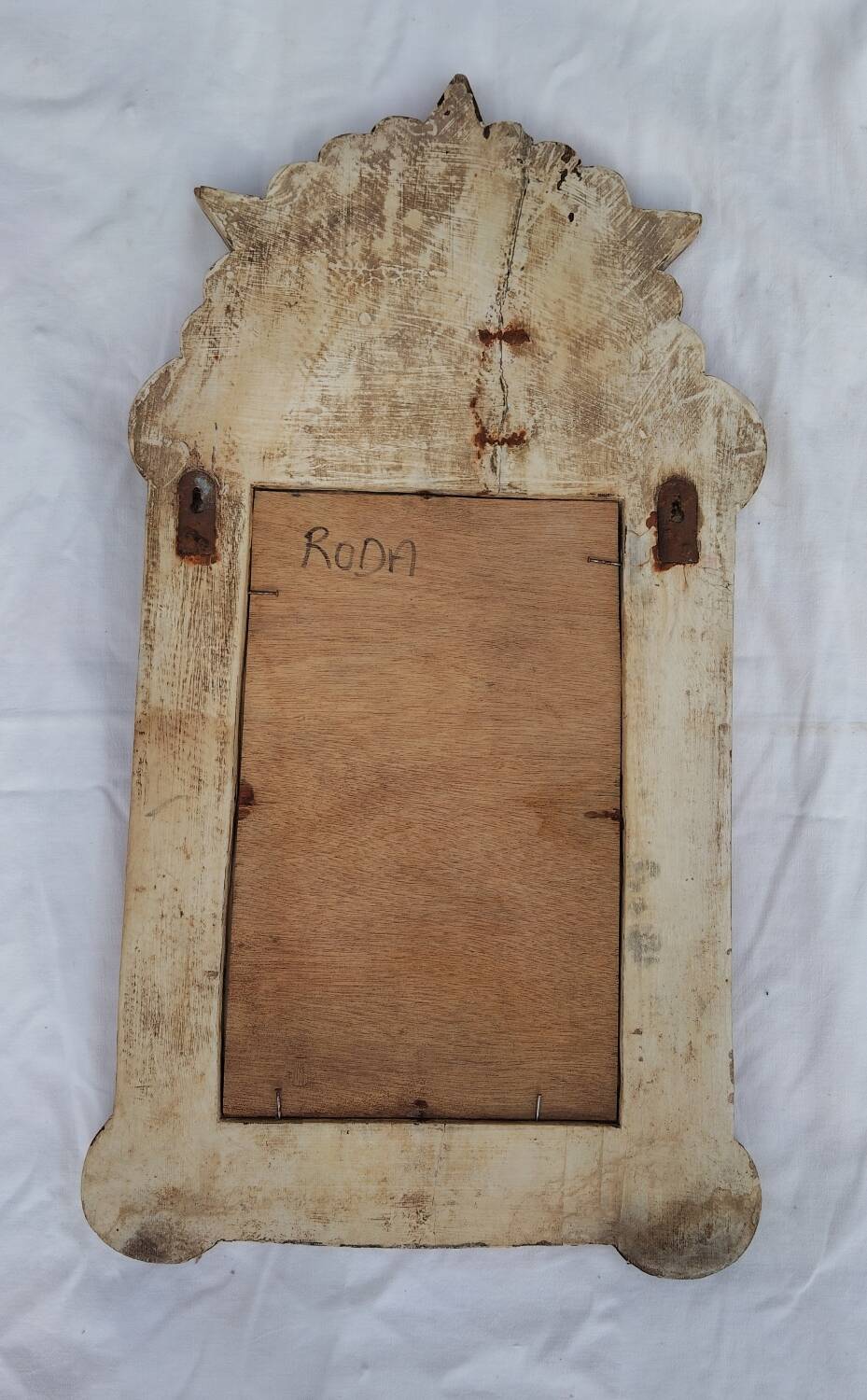 Antique carved wooden mirror – Indian craftsmanship – Authentic patina
