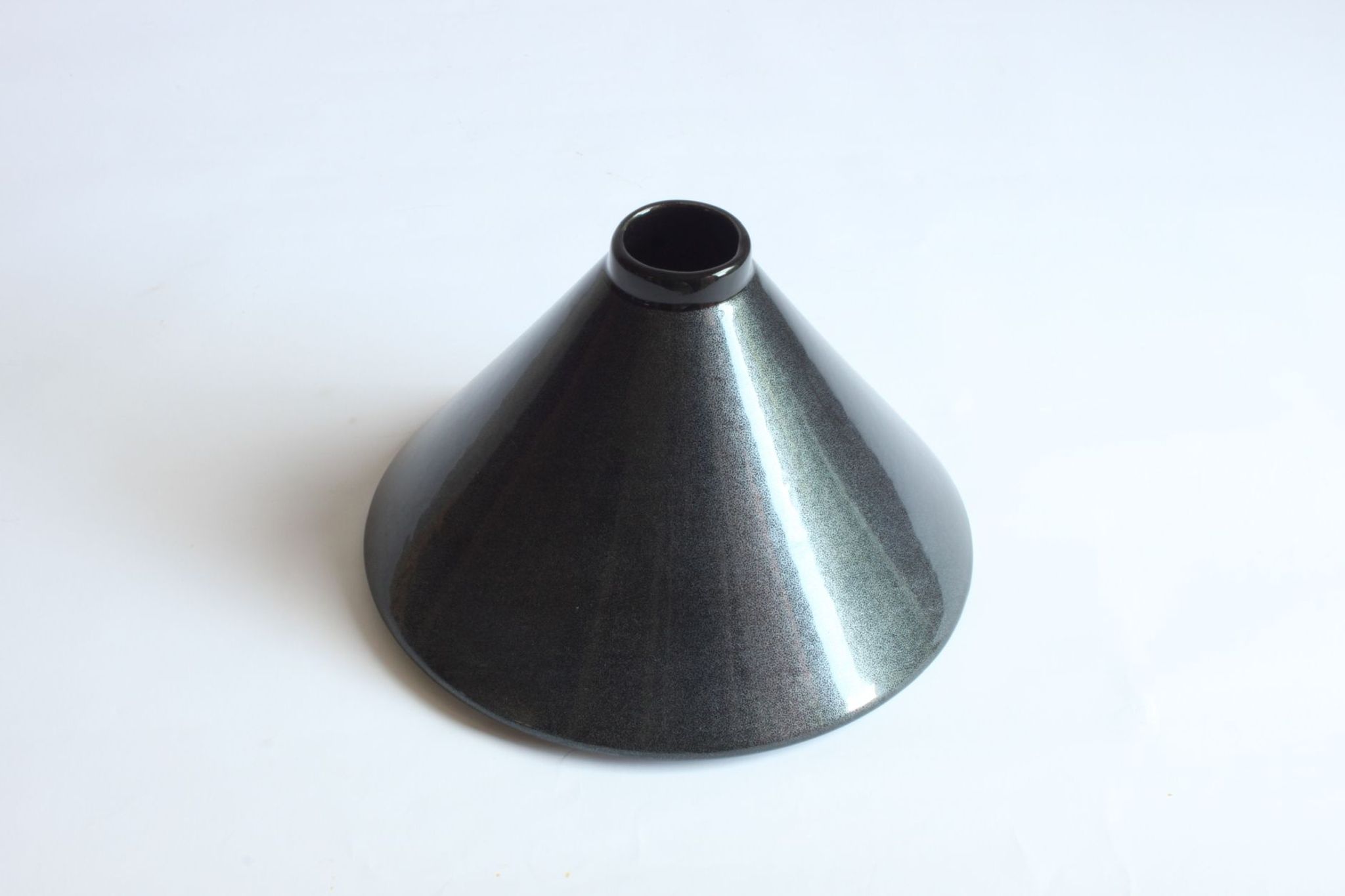 Vase en céramique par Steuler Design, Allemagne années 1980.