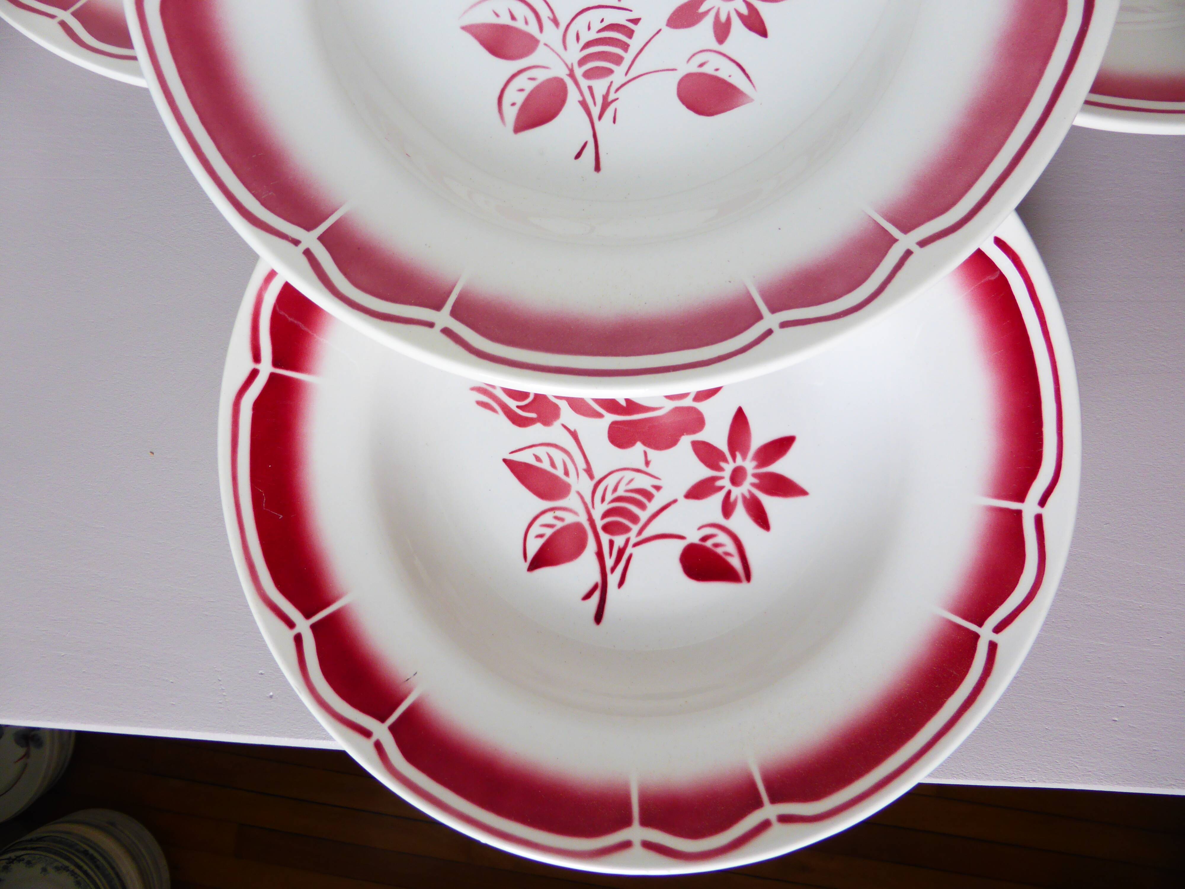 4 vintage porcelain soup plates 2008155