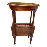 Oval cherry pedestal table