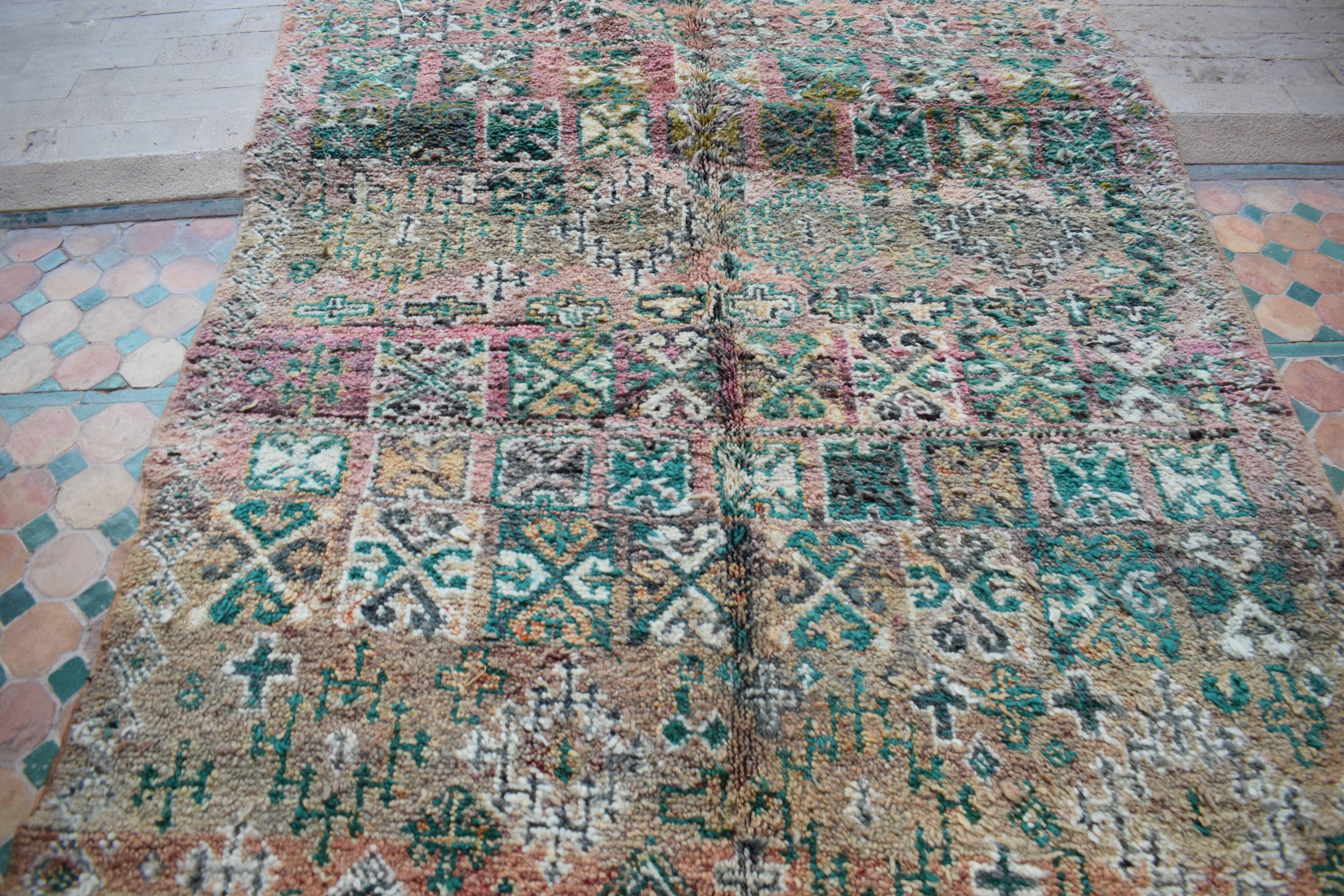 Moroccan berber rug vintage atlas