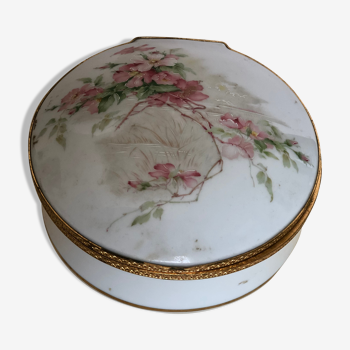 Boite en porcelaine de Limoges