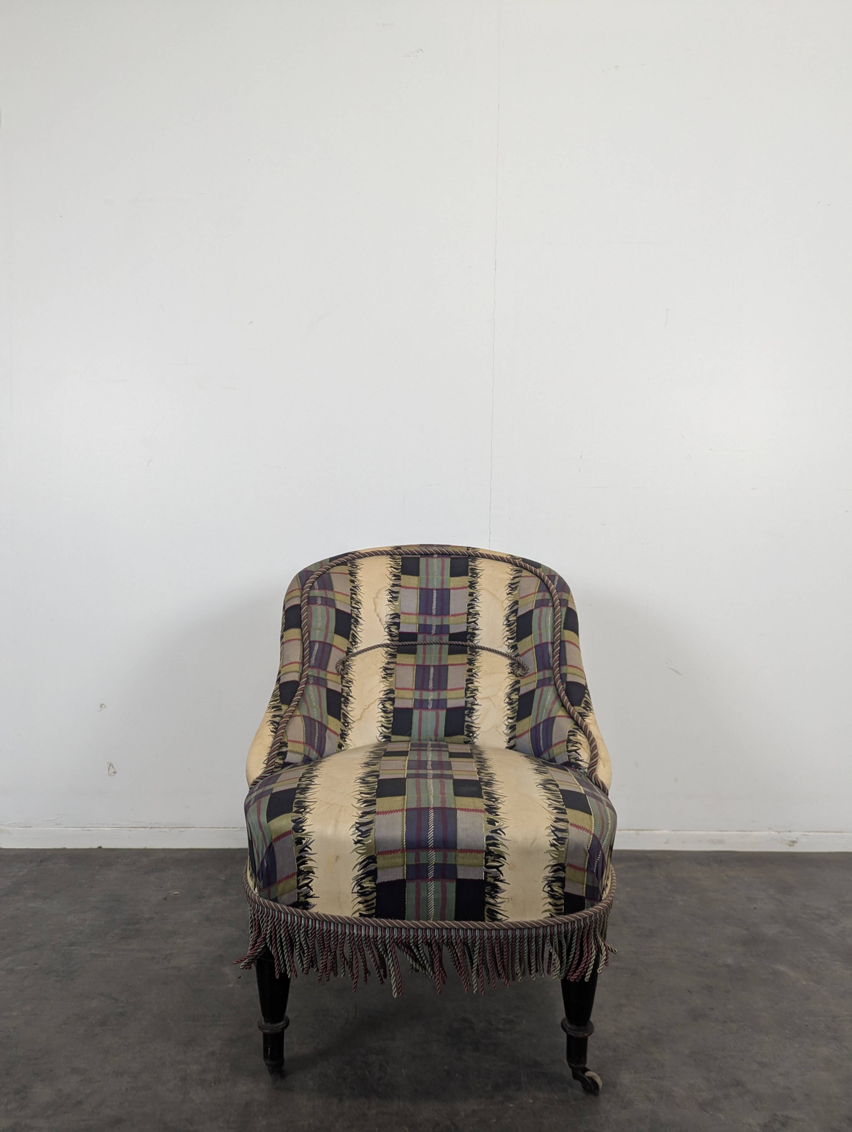 Napoleon III toad armchair