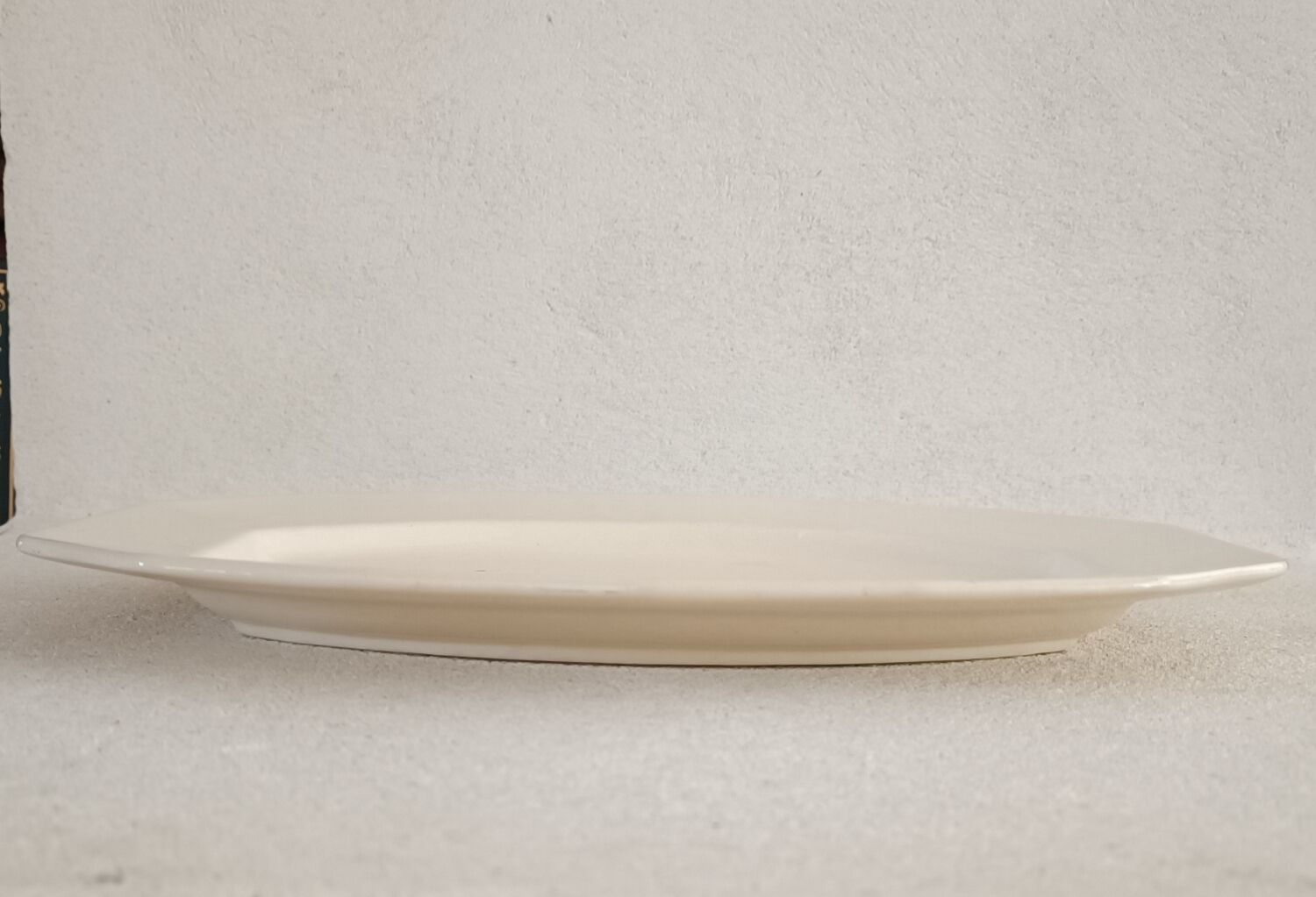 Half-porcelain plate from badonviller