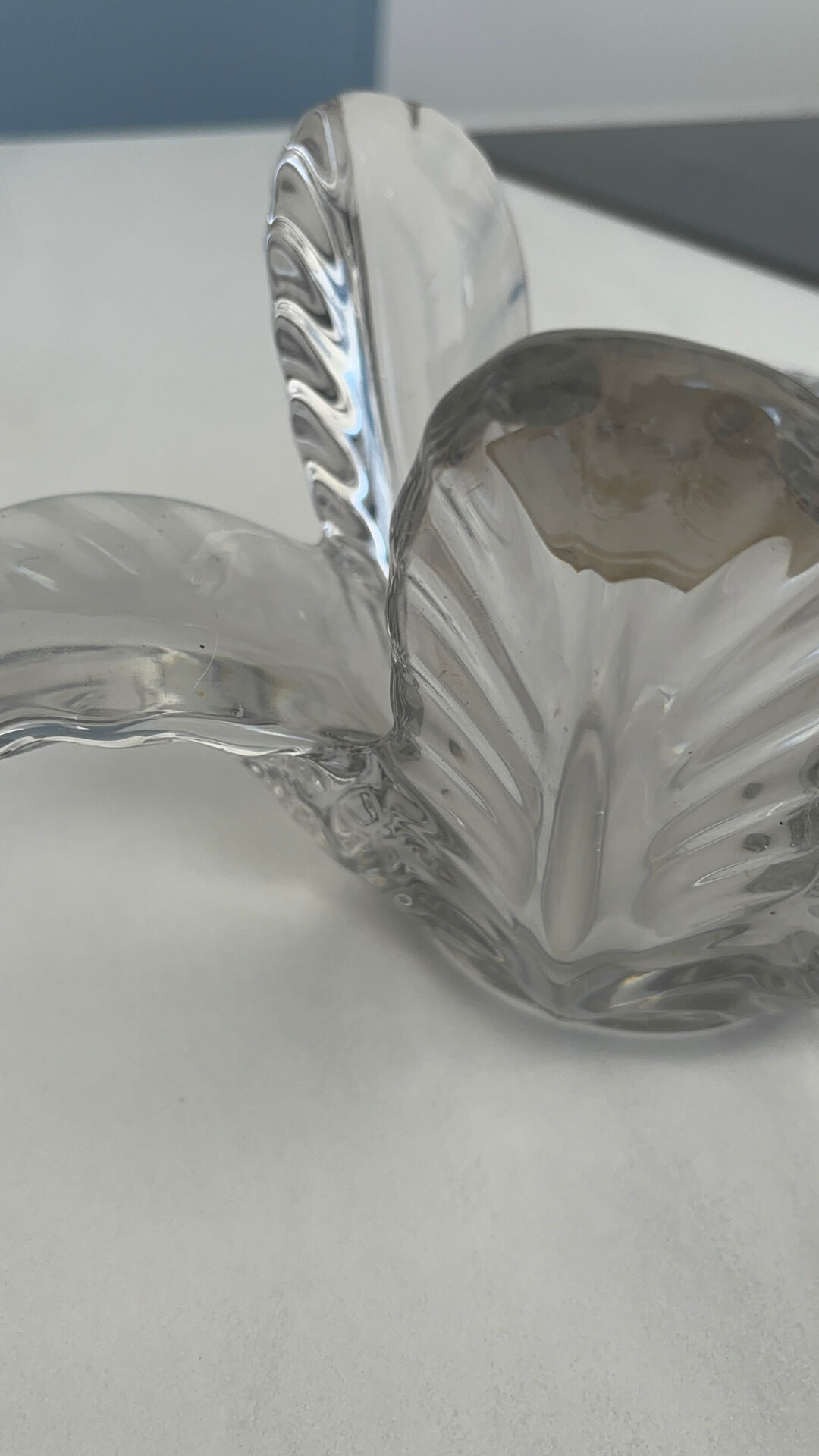 Vide-poche vintage Vannes-le-Châtel en cristal formant fleur
