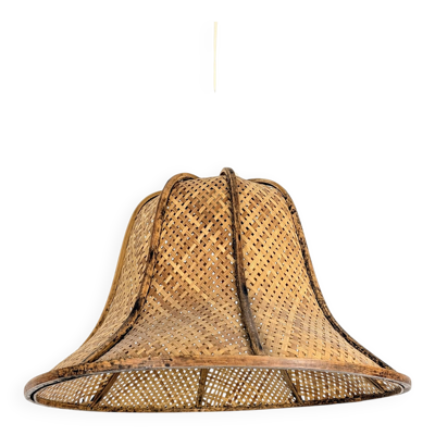 Suspension cloche en rotin tressé