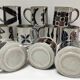 Dix mugs en grès émaillé décors bleu et ocre design années 80