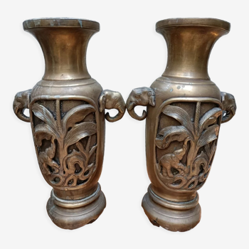 Paire de vases en bronze éléphants