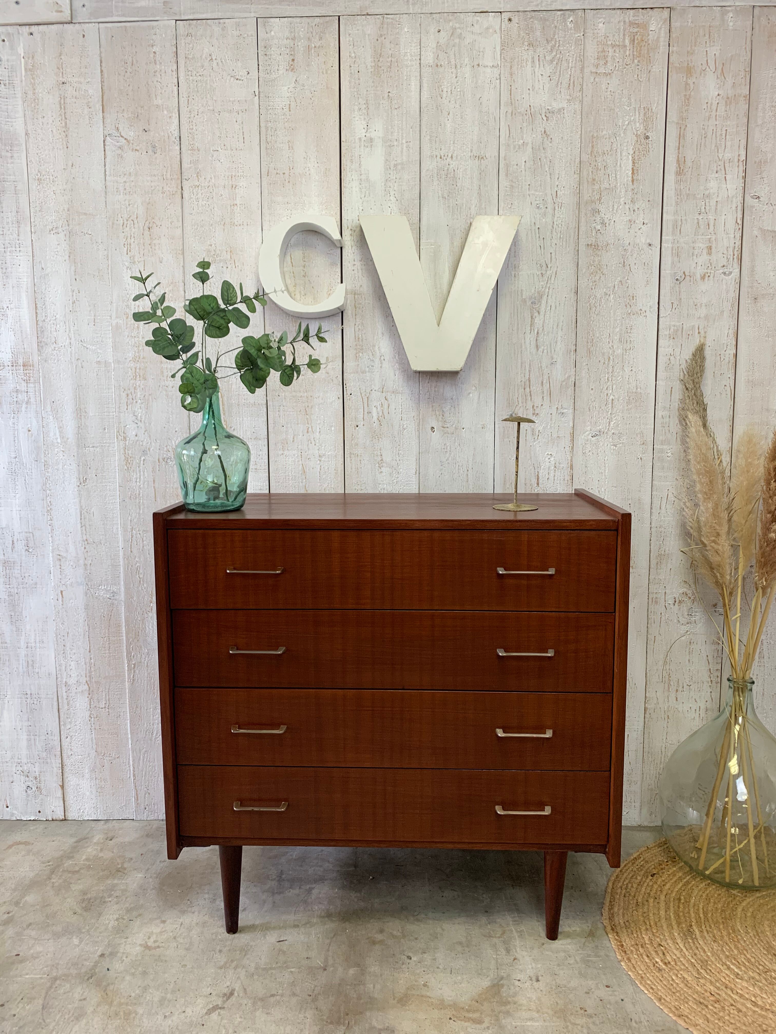 Commode vintage