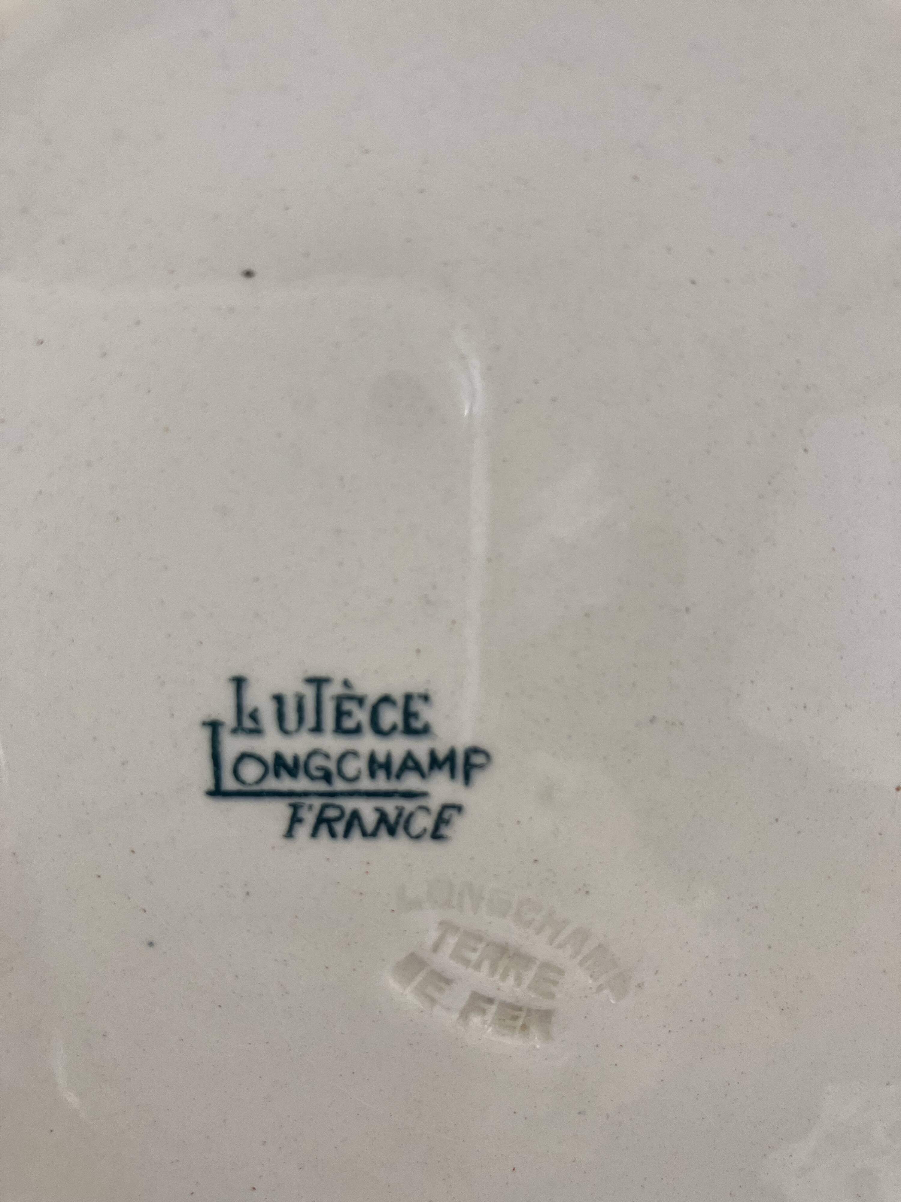 8 flat plates, service Lutetia - Longchamp, Terre de fer