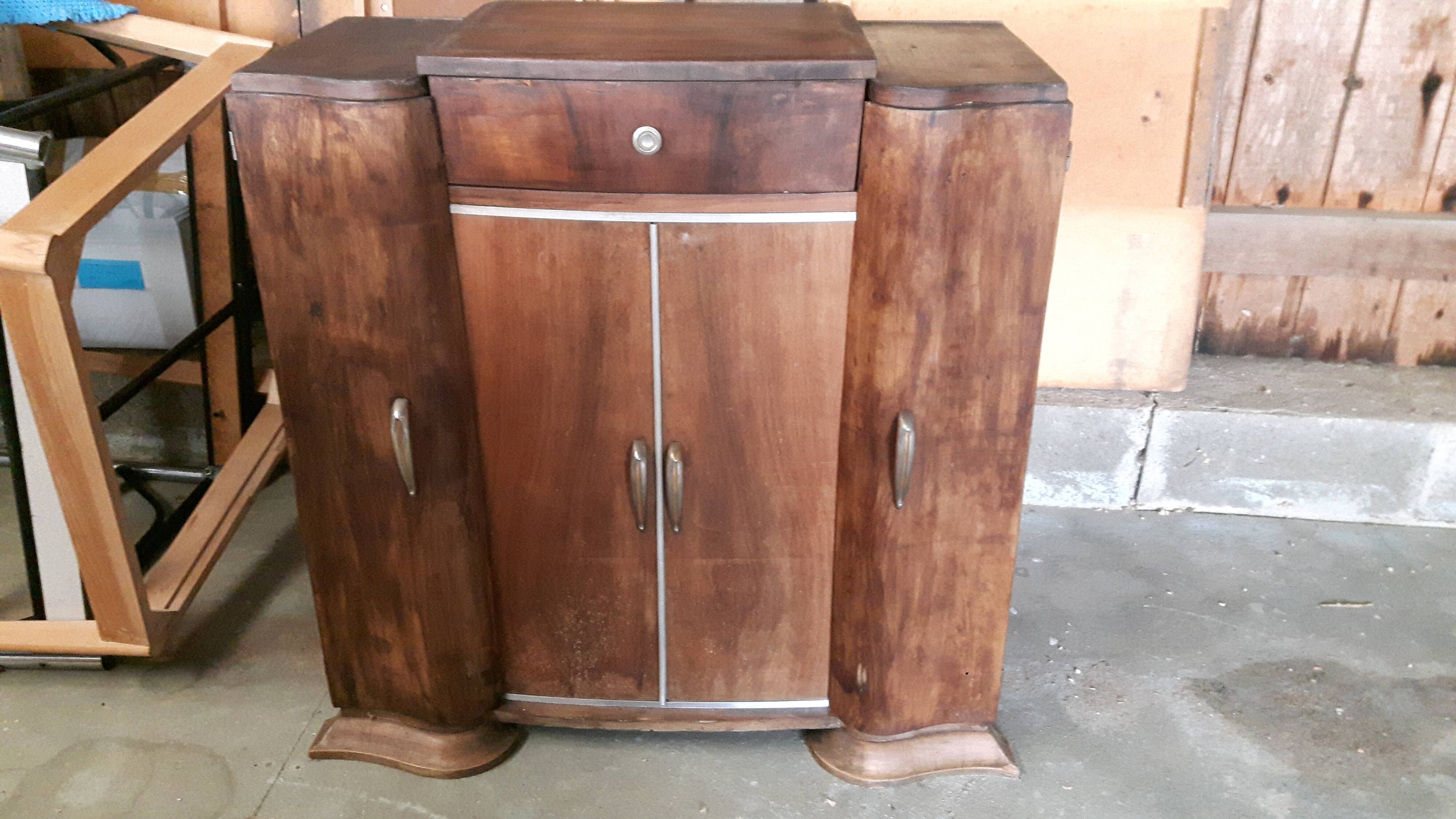 Furniture art deco phonograph