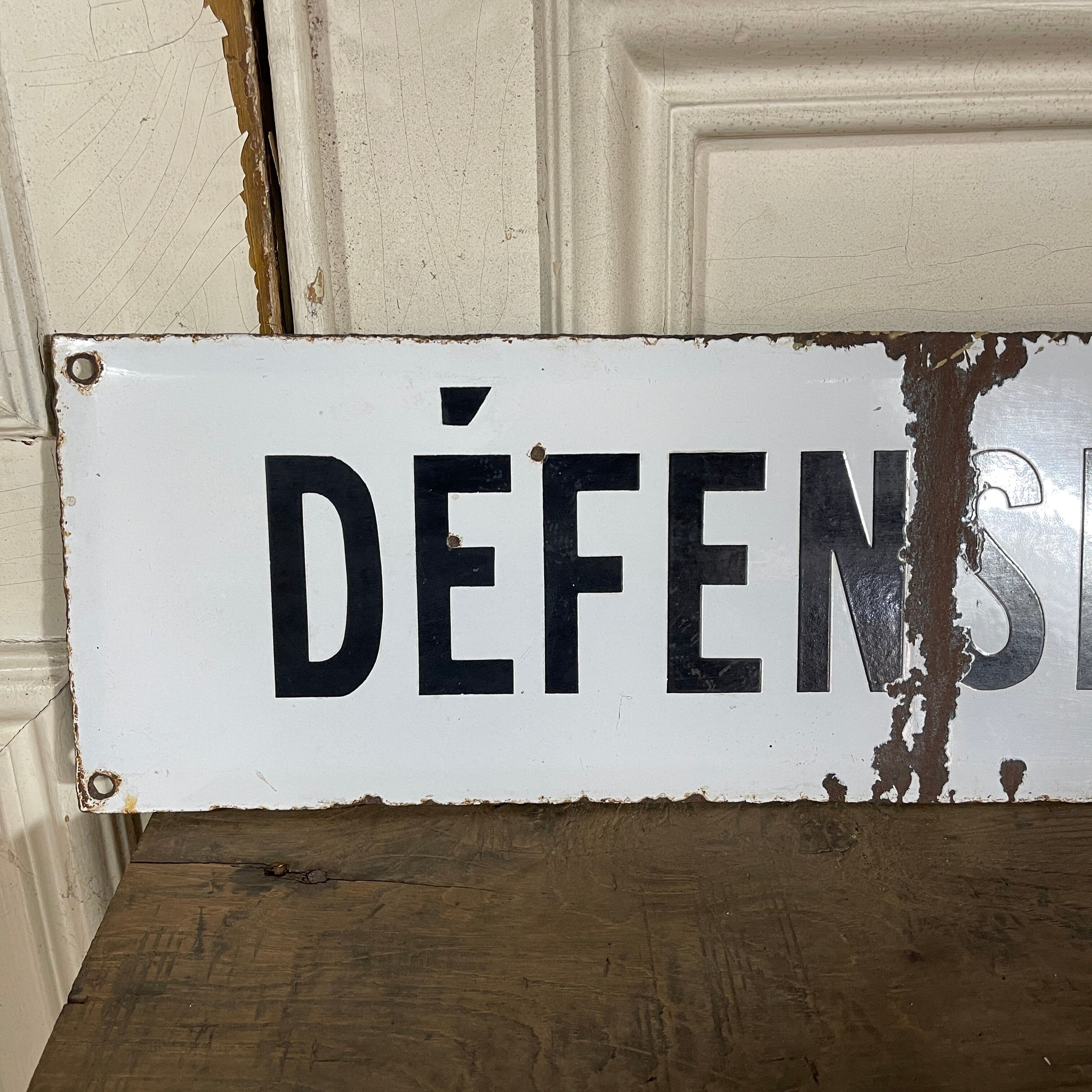 Old enamelled plaque "no smoking"