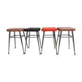 In leatherette vintage stools
