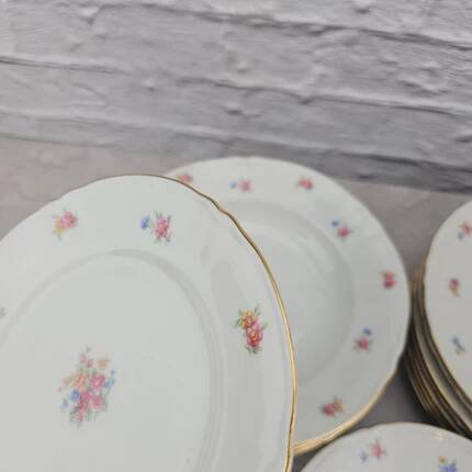 Set of 8 deep plates, 8 flat plates and 8 dessert plates + 1 dish Bavaria US Zone