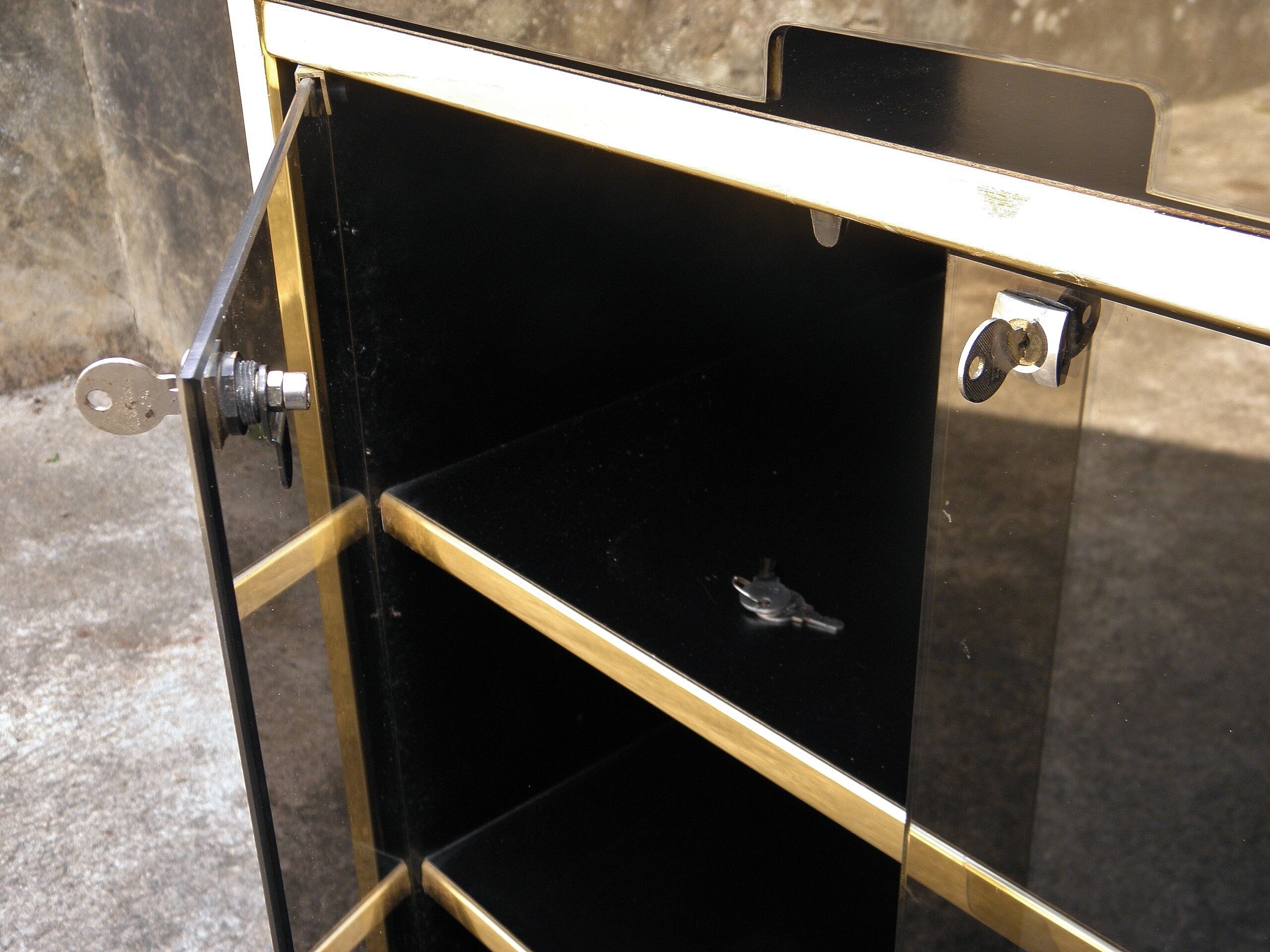 Hi Fi glass and plexiglass cabinet 1970