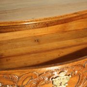 Commode arlésienne 18e