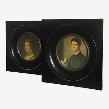 Deux portraits vintage cadre rond