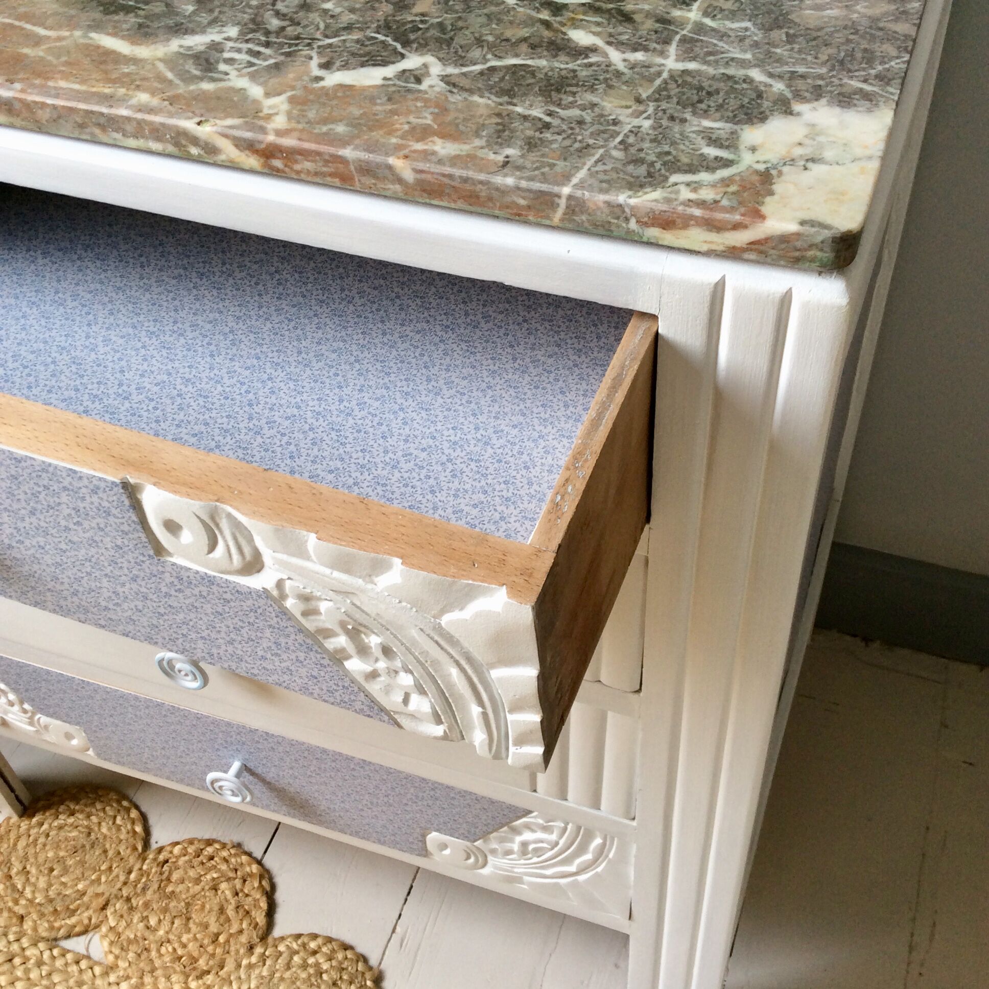 Art Deco chest of drawers