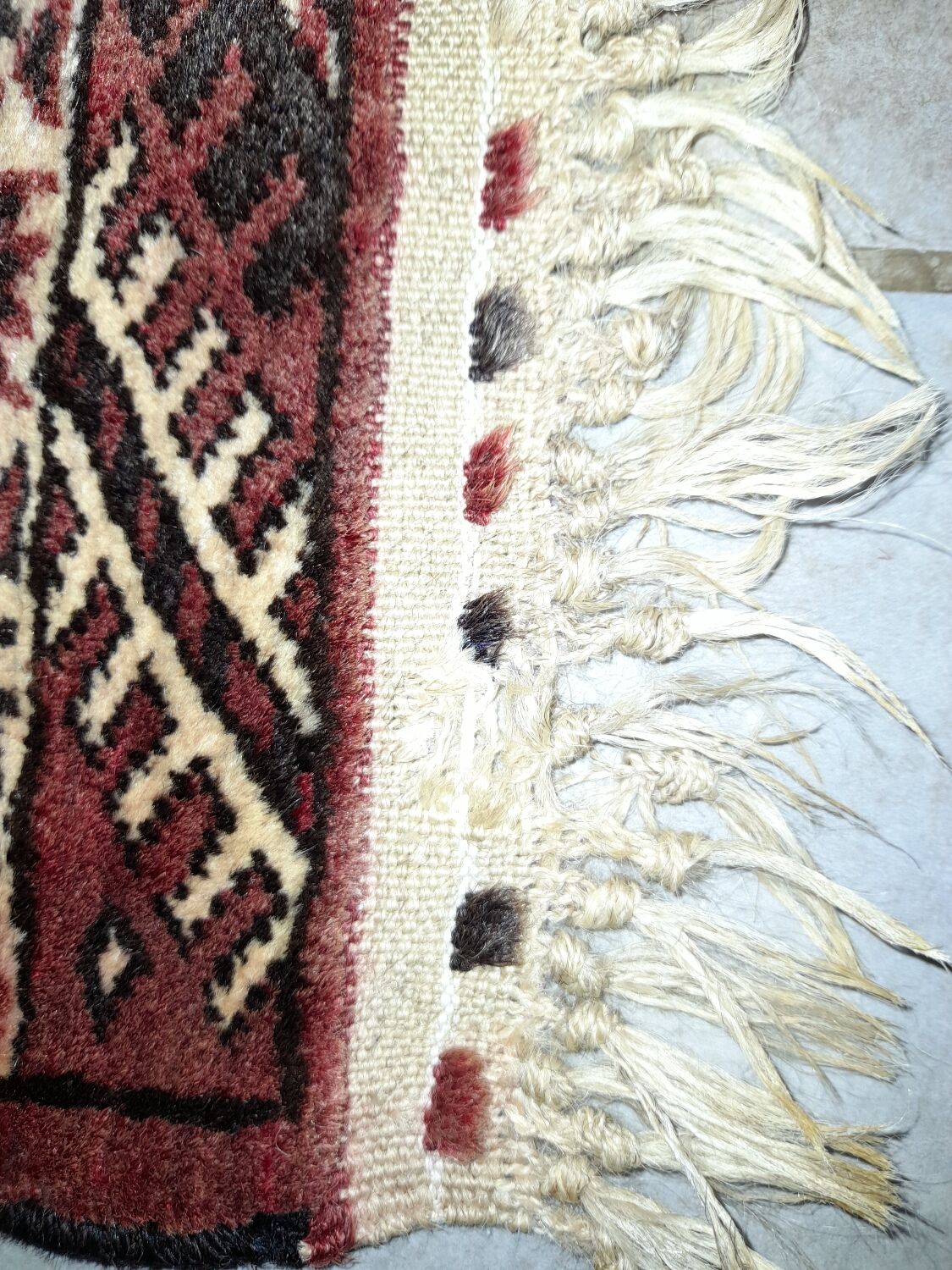 Handmade oriental rug 1.12 x 0.81m