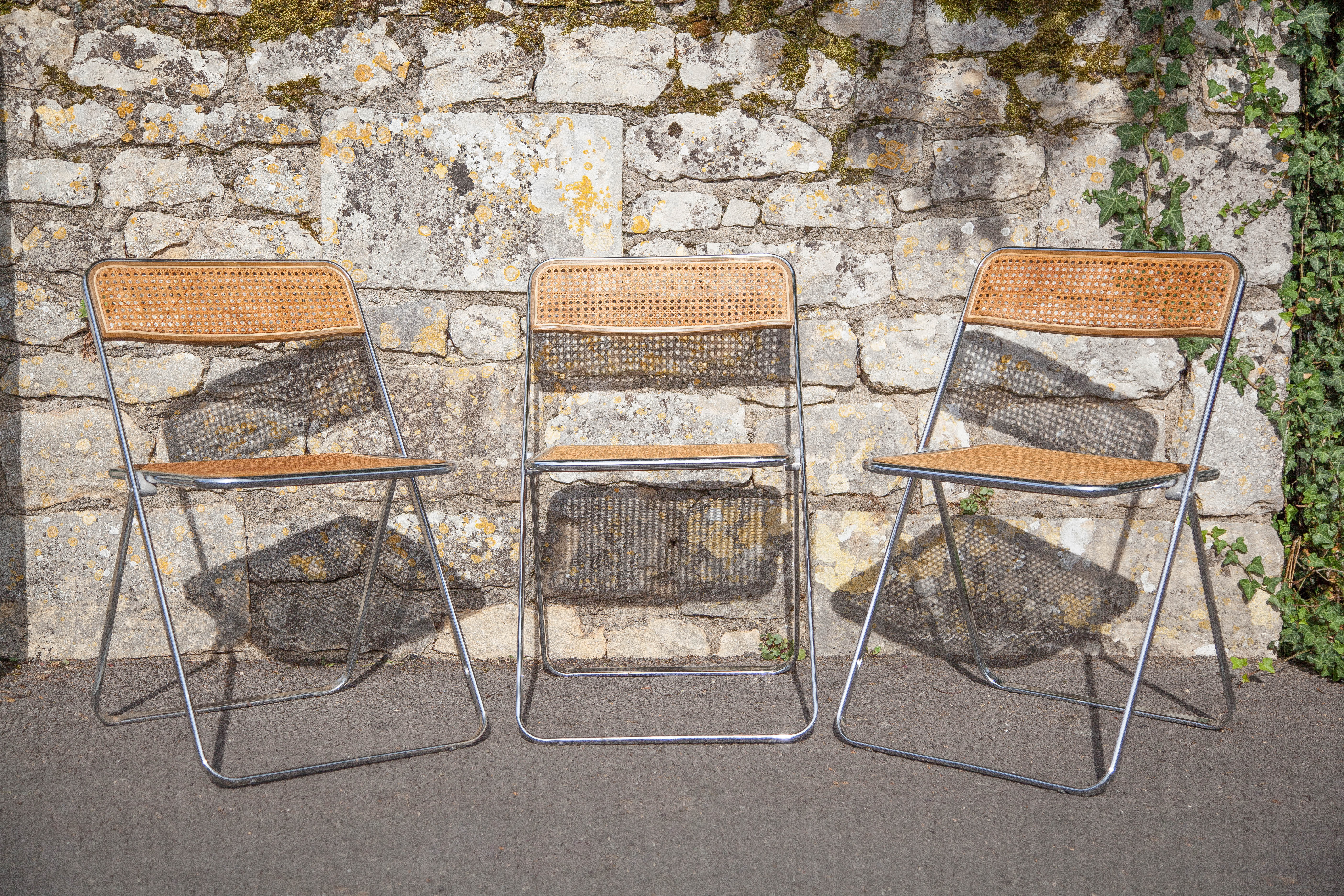 Set of 3 folding chairs in rattan and chromed metal, vintage chair, design, 60's