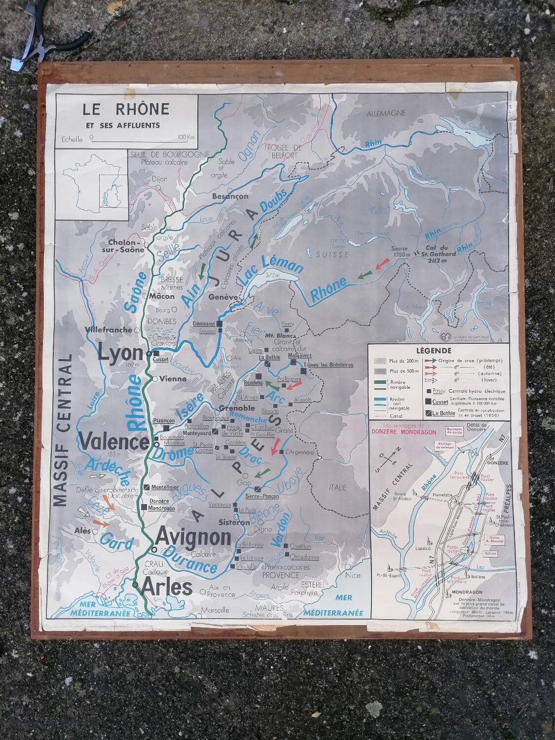 Ancienne affiche scolaire MDI France, le gros élevage et le Rhône.