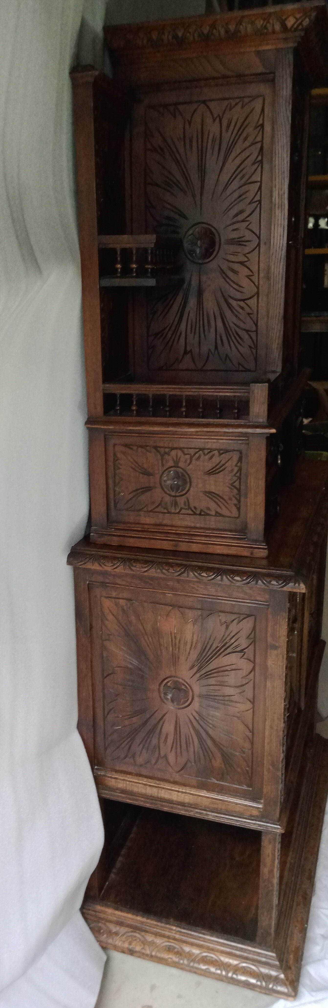 Furniture 2 Breton bodies in oak wood carved with characters