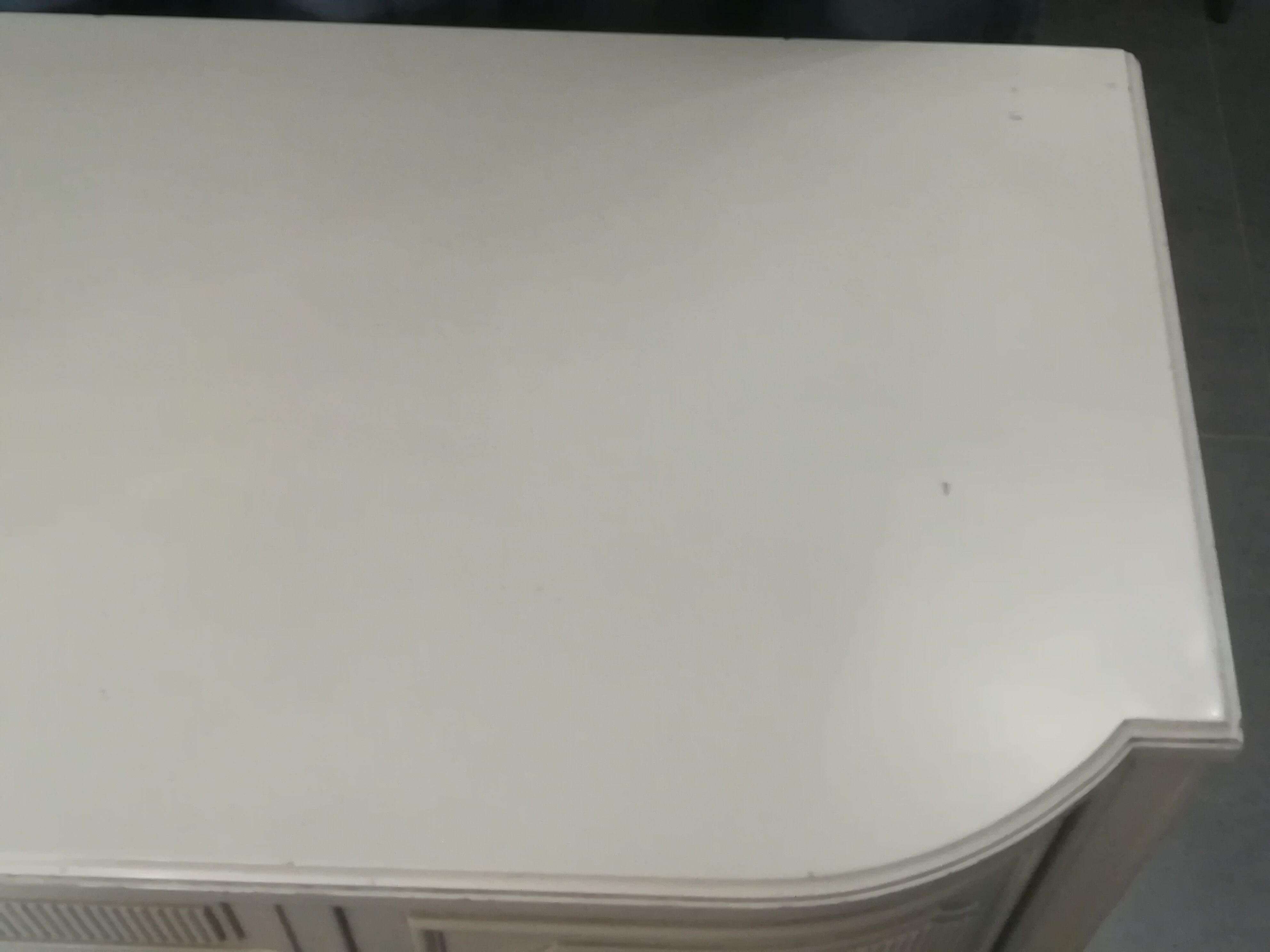 Enfilade style Louis XVI lacquered cream