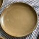 8 assiettes en grès de Berne beige wabi sabi